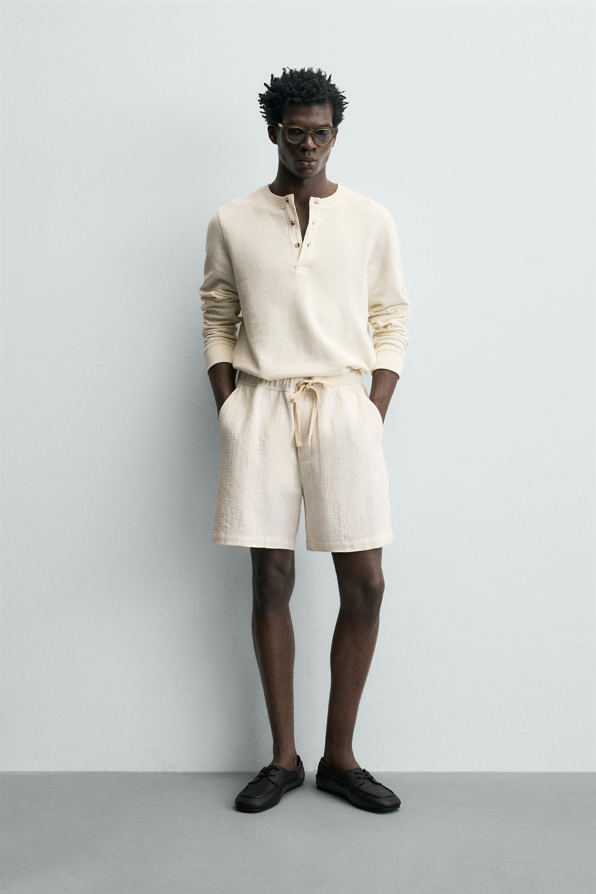 GEOMETRIC JACQUARD SHORTS